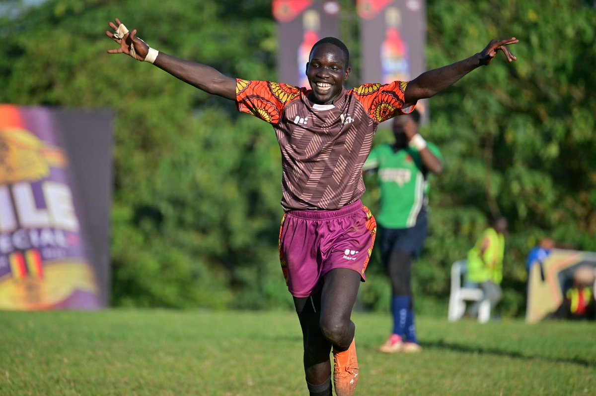 Kyadondo_Rugby's tweet photo. #MondayMotivation:
The Naguru Homeboys who won the #Kitaka10s over the weekend. We are pleased to see the team comprised of many who played tag rugby with us win the title as a team. ๐๐๐
๐ธ: @bamulanzeki
#KyadondoRugby #Uganda https://t.co/KJUjGOlmrl
