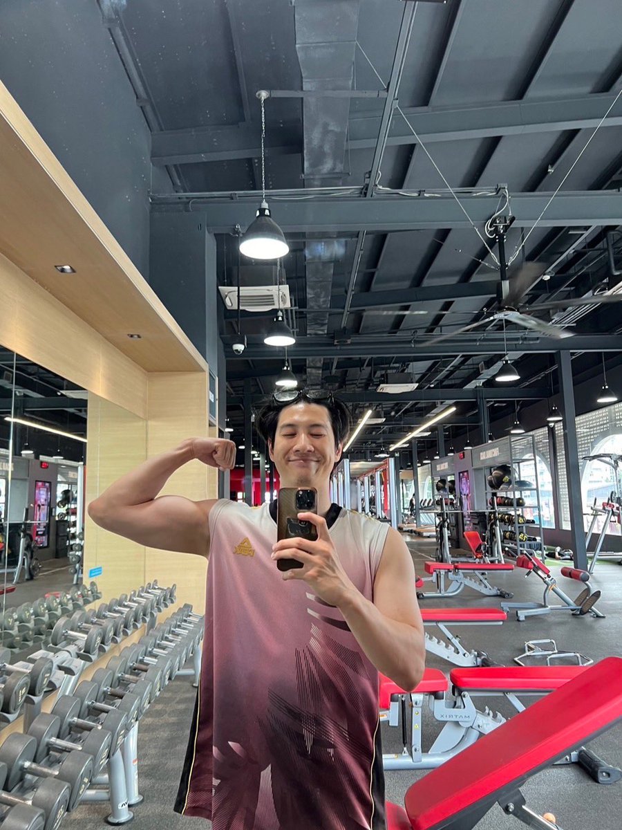 หม่ำๆเสร็จแล้วก็ต้องออกกำลังกายคับบ💪🏼