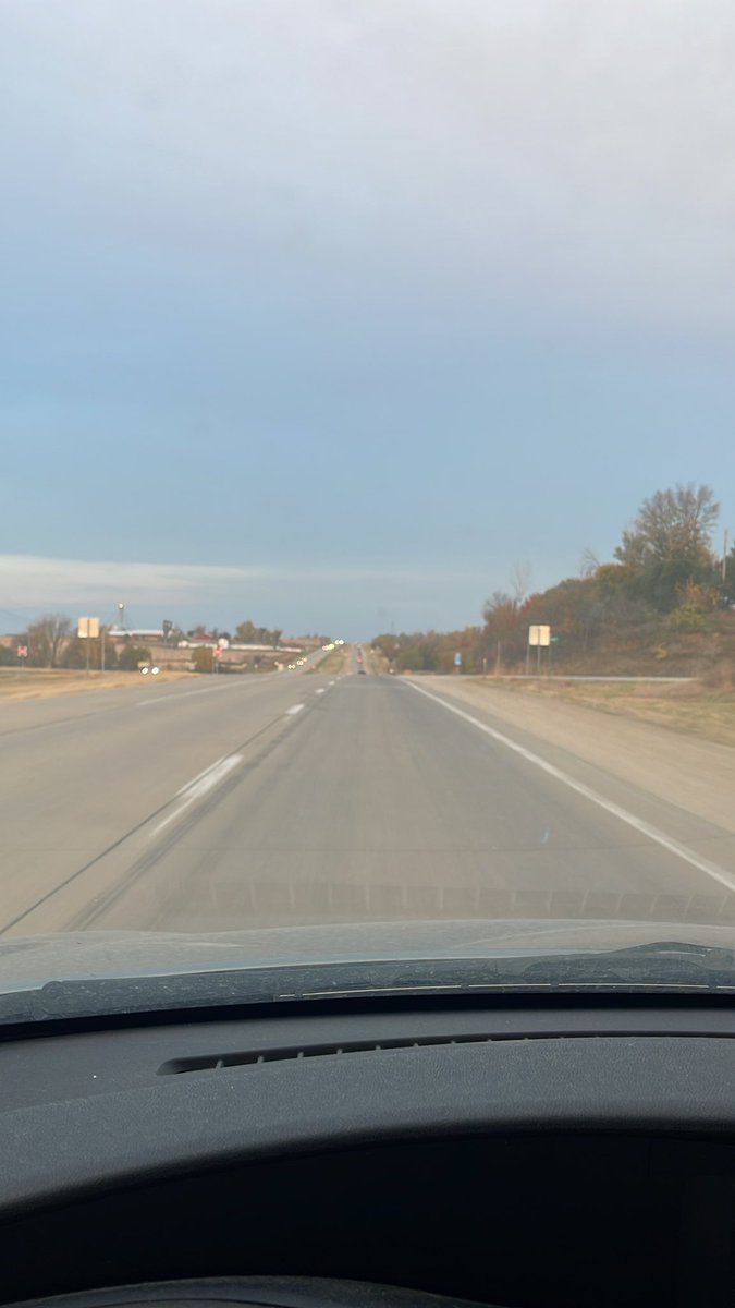 quezdevelops's tweet image. Highway 30 aka prospective golf course paradise #iagolf