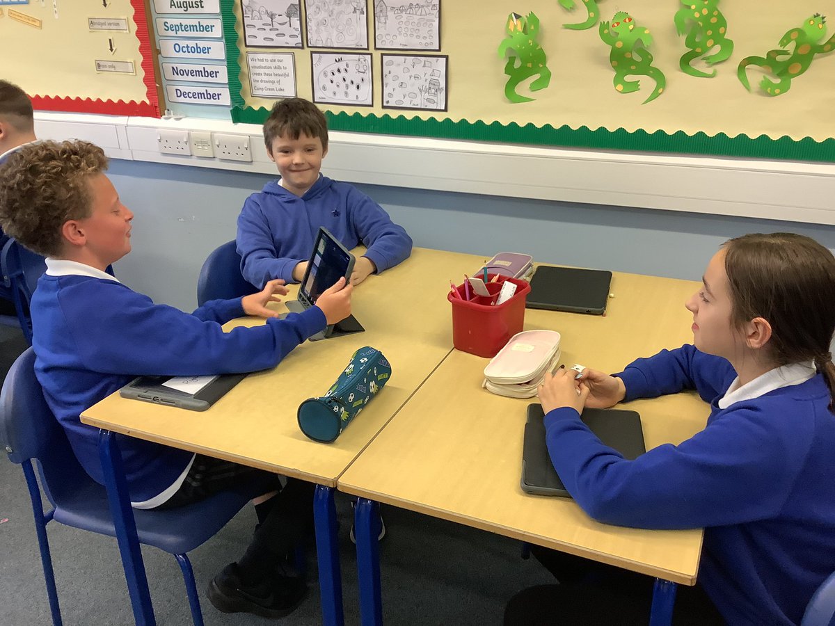 DeanburnPS_P7A's tweet photo. We had our first #HouseLeader meeting at lunchtime today as we prepare for the first #HouseAssembly this week! #Bruce #Fleming #Livingstone #Wallace #HouseCaptain #ViceCaptain #Challengers #Teamwork #Preparation 🔴🟢🟡🔵 #P7Team @DeanburnPS_P7B @DeanburnPS 😊 https://t.co/c4LwfSZzA8