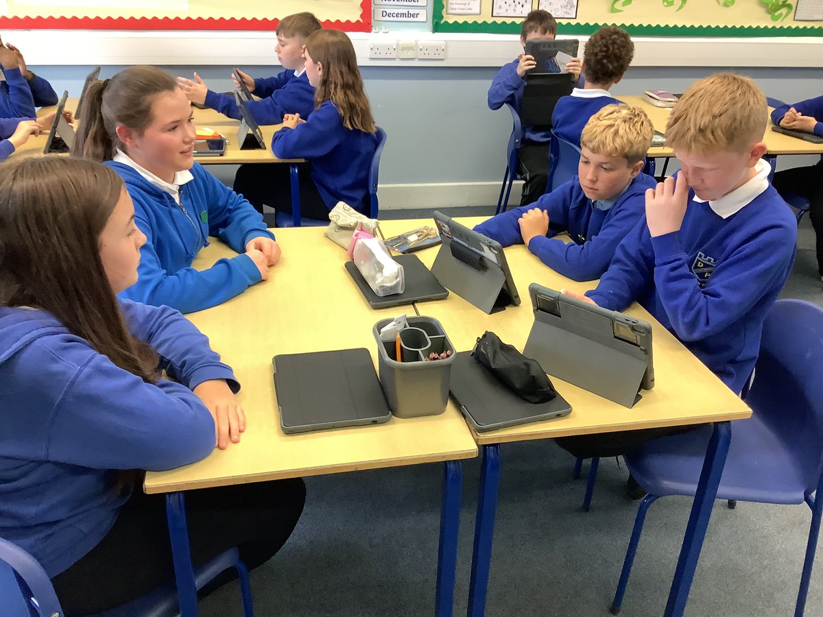 DeanburnPS_P7A's tweet photo. We had our first #HouseLeader meeting at lunchtime today as we prepare for the first #HouseAssembly this week! #Bruce #Fleming #Livingstone #Wallace #HouseCaptain #ViceCaptain #Challengers #Teamwork #Preparation 🔴🟢🟡🔵 #P7Team @DeanburnPS_P7B @DeanburnPS 😊 https://t.co/c4LwfSZzA8