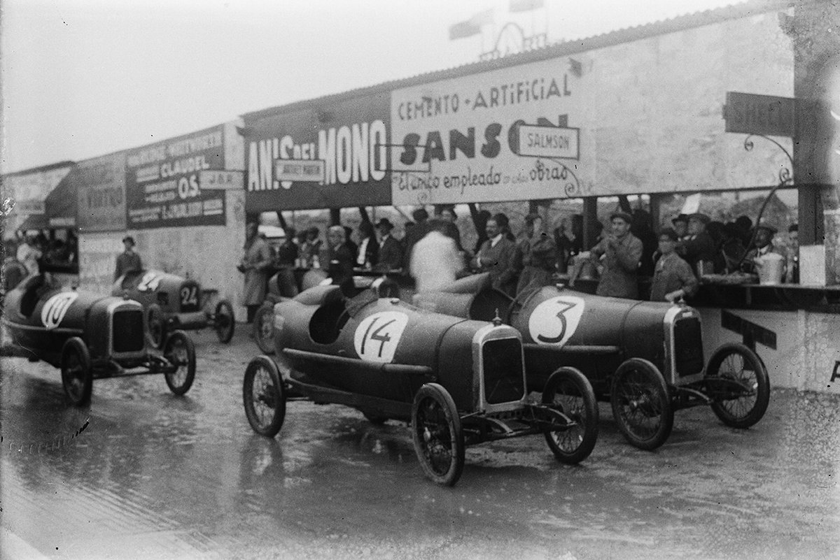 📆 #TaldiaComAvui de fa 101 anys es va inaugurar l'Autòdrom Terramar. Va ser un dia, com avui, de tempestes i aiguats.
🏁 Va ser el primer circuit automobilístic de l'Estat i el tercer d'Europa. Ho expliquem en aquest article:
ℹ️ autodrom-terramar.com/les-primeres-c…
