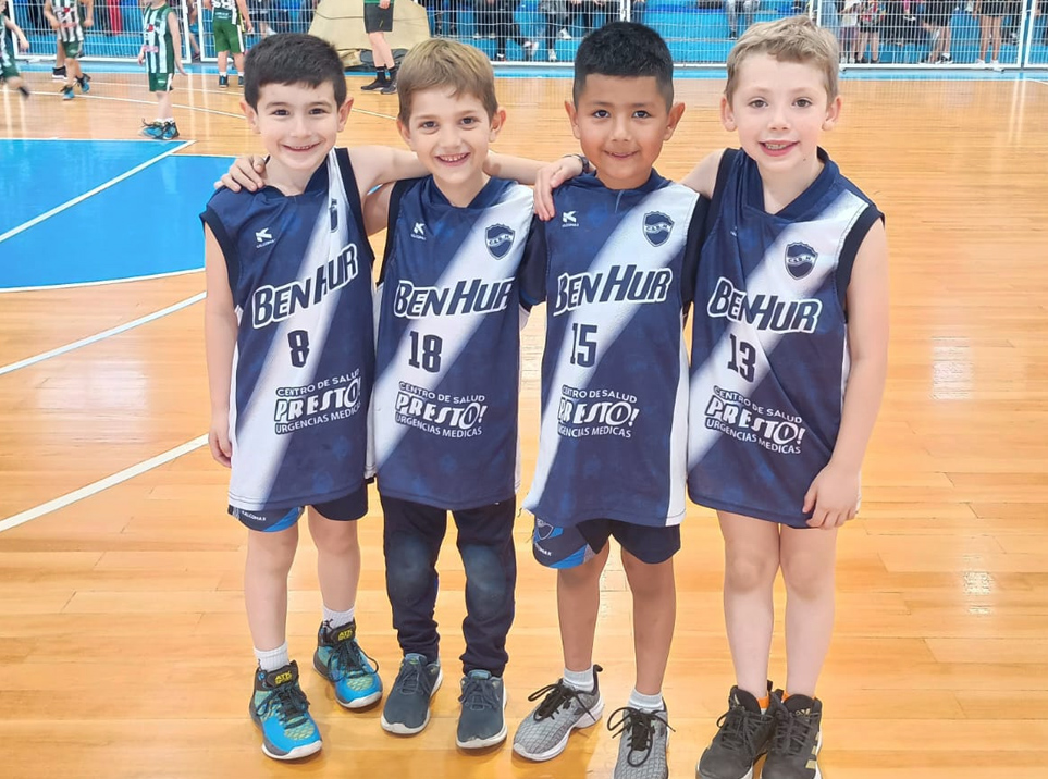 clubbenhur's tweet photo. 🏀 #Formativas. Este fin de domingo, los #Lobitos y las #Lobitas participaron del encuentro organizado por el Club Atlético. La #BH compitió con los equipos masculinos y femeninos de #Escuelita y #NeneBásquet.
#VamosBenHur 🔵⚪🔵 https://t.co/wvsjCwamhy