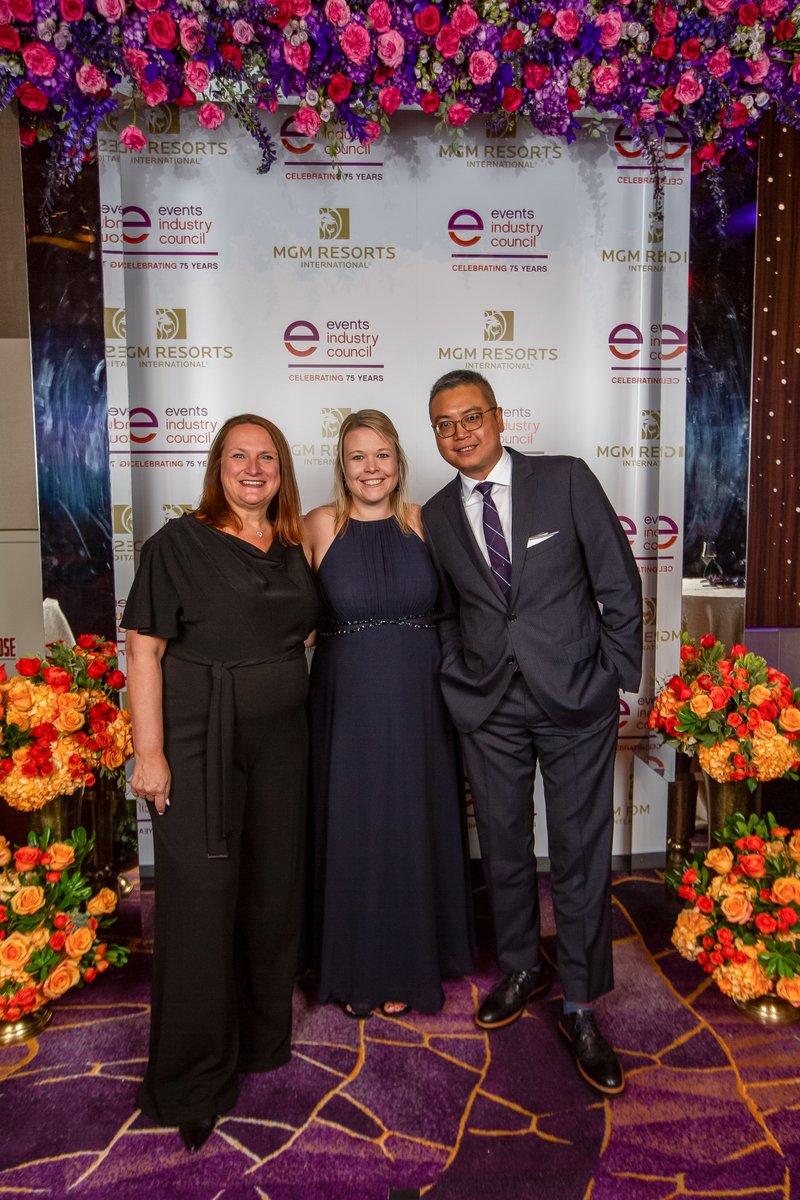 SinaBuente's tweet photo. As October comes to a close, I’m excited to share one of the month’s highlights (and a true career milestone!). 

Earlier this month, I had the honor of receiving the Pacesetter Award from the @Events_Council, joining an incredible group of peers in being recognized.🥳 https://t.co/wJYcZQO0Ew