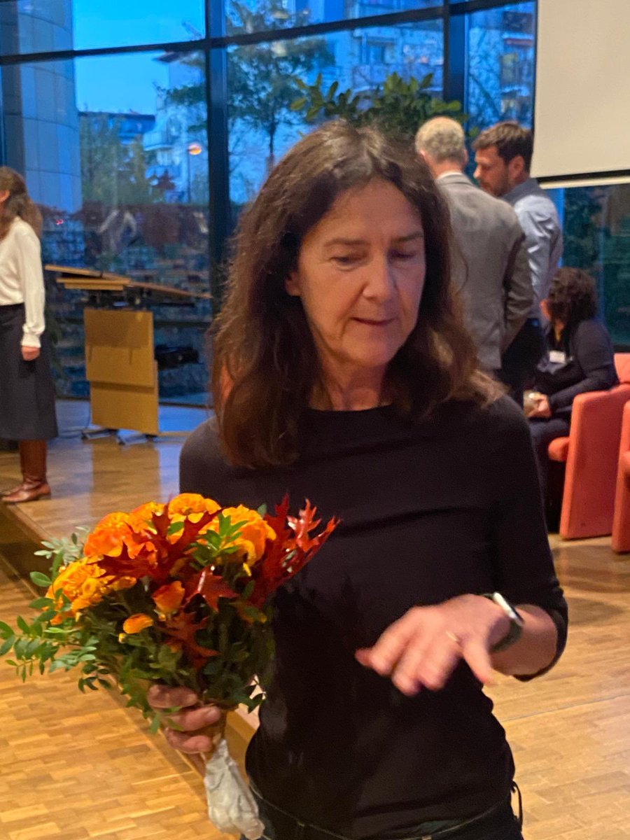 GrandeBettina's tweet image. Die Blumen vom 21. Sächsischen Psychotherapeutentag sind nach langer Reise nun gut zuhause angekommen- verknüpft mit besten Erinnerungen! 
Danke an die sächsischen Landesverbände des @bvvp und @DPtVBund für diese gelungene Veranstaltung zu #ADHS sowie
 #MECFS und #Psychotherapie