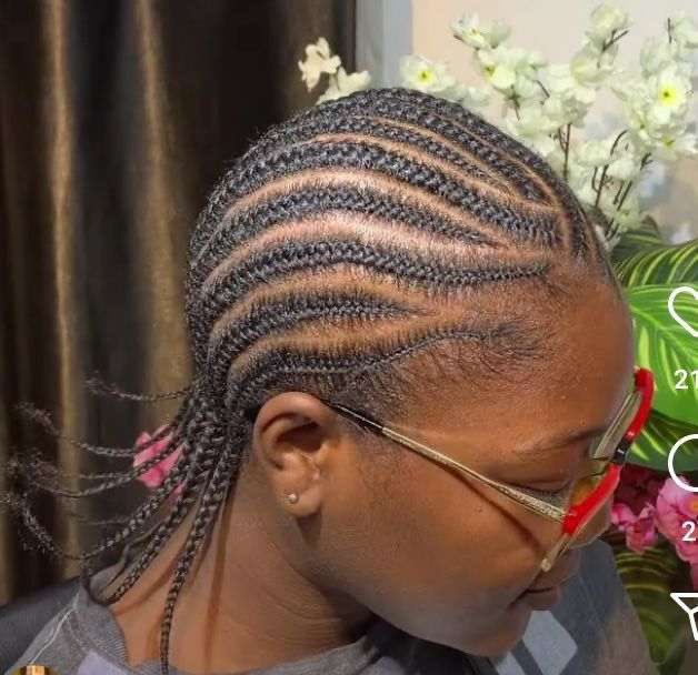 BebiNaturalz's tweet photo. Start your week with style! 
Protective styles aren’t just about care; they’re about expressing yourself.
Here are a few looks to inspire your next appointment!

Which one is calling your name?
Reach out to us directly through DM, &amp; don't forget to refer your friends. Thank you! https://t.co/xDabxACn1c