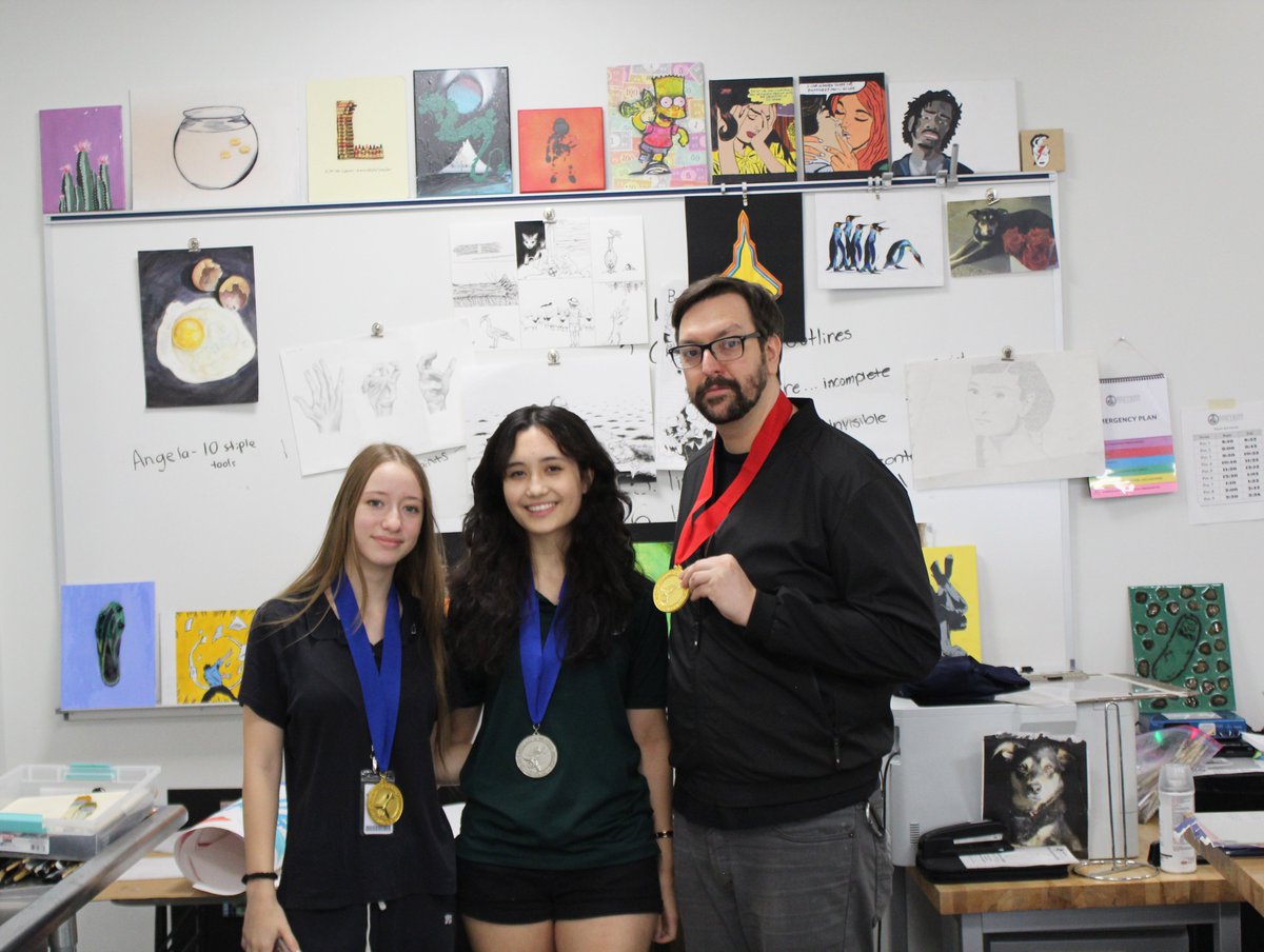 PineCrestArts's tweet image. #PCVisualArts students and faculty were awarded Gold and Silver Medals in 2024 Scholastic Art and Writing Awards! Click to the images to learn more about this national competition and the PC winners. #PCFineArts