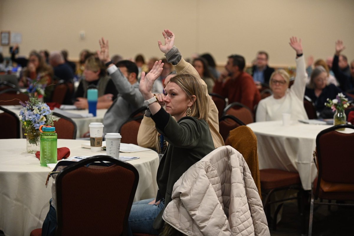 Nathan Pierce (Lifetouch) (@np_lifetouch) on Twitter photo <a href="/SAANYS/">SAANYS</a> <a href="/TheSocialCore/">Core Collaborative</a> <a href="/vivettdukes/">Vivett Dukes</a> is the shot in the arm we ALL need here on Day 2 at #Saanys24! <a href="/SAANYS/">SAANYS</a> Thank you for shining your light! <a href="/SAANYS/">SAANYS</a> <a href="/TheSocialCore/">Core Collaborative</a> <a href="/vivettdukes/">Vivett Dukes</a> is the shot in the arm we ALL need here on Day 2 at #Saanys24! <a href="/SAANYS/">SAANYS</a> Thank you for shining your light!