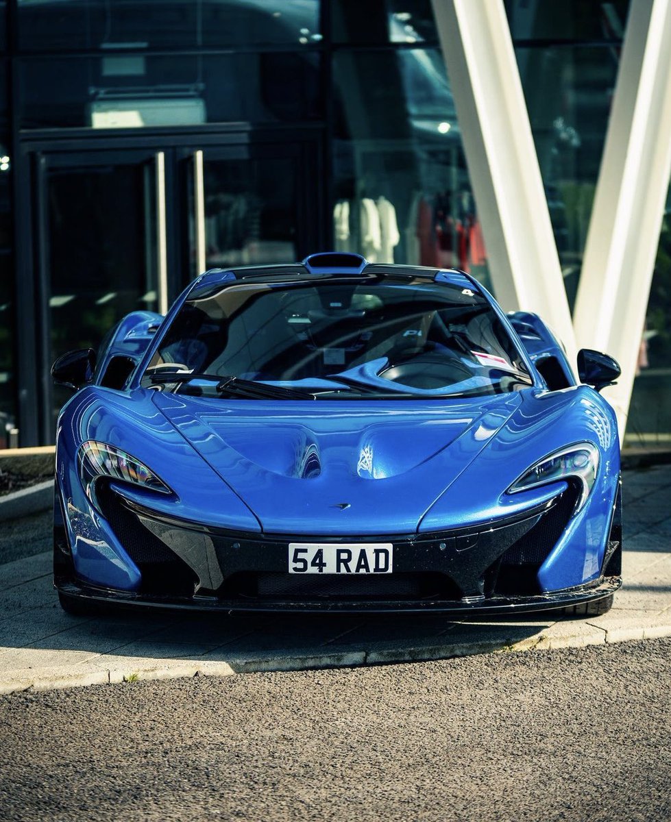 Blue McLaren 1️⃣
