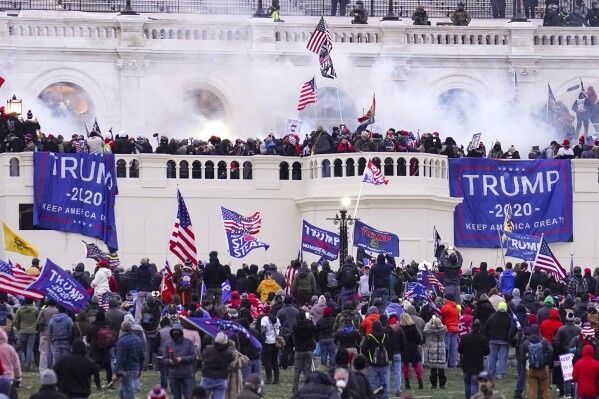 mikerass's tweet photo. Many US voters are concerned about post-election violence and the possibility of another Trumpist coup attempt  https://t.co/y9AJUZw2n0 https://t.co/YW9HOw6sPI