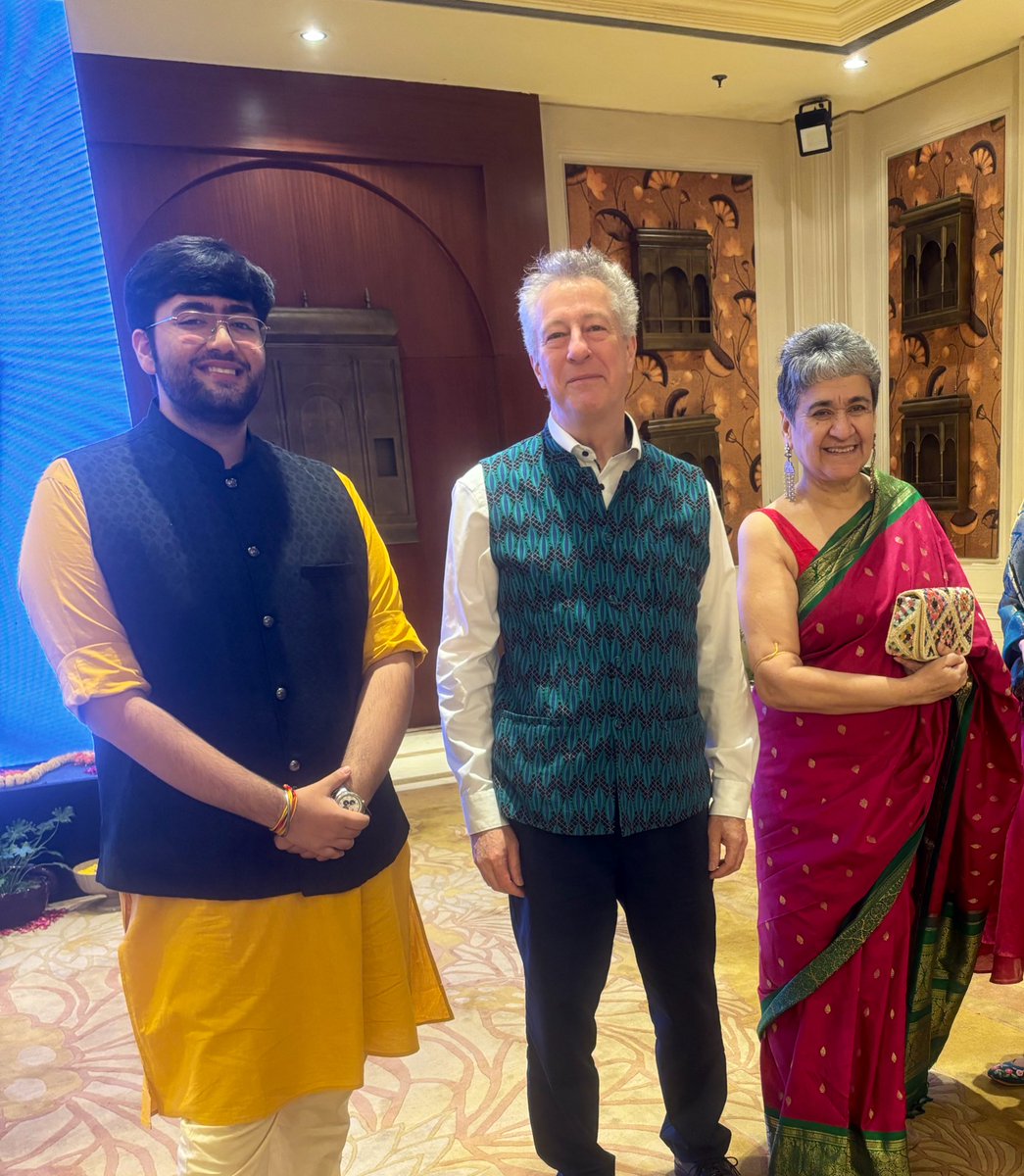 The annual Diwali gala luncheon at ITC Maurya hosted by <a href="/FoundationPK/">Prabha Khaitan Foundation</a>.. with deep gratitude to Aadarniya <a href="/neelimaadhar/">neelima dalmia adhar</a> ji.