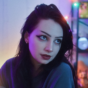 Week's Wider of the week is <a href="/meowriianne/">Marianne</a> 

Marianne is a variety streamer from the US. She loves her comunity, her cat Max (cute lil rat) and the comfy vibes her streams bring. She recently raised money for Hurricane Relief 😊

Catch Marianne live here twitch.tv/marianne