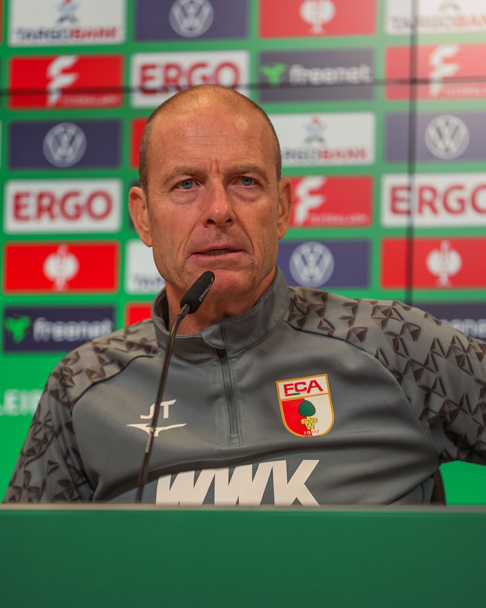 🎙️ #Thorup zu #Schalke 04: "Wir haben den Gegner analysiert. #Schalke will attraktiven Fußball spielen, uns erwartet eine gute Mannschaft mit guten Einzelspielern. Das wird morgen ein ausgeglichenes Spiel, da brauchen wir den Support unserer Fans." #FCAS04

↪️🎥 Die PK im Video: