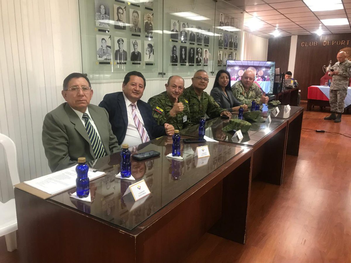 EL ILUSIONISTA
Los culpables del desastre del Bitricampeón.
"Comisión Especial Electoral", nombrada, a dedo.
