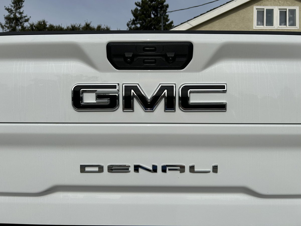 big_pedestrian's tweet image. I’ve been door knocking this year and these are all pictures of cars in local neighborhoods taken at eye level. I am an adult woman of average height. There is a reason kids aren’t allowed to roam anymore. A mistake from driver or child will have a catastrophic or lethal outcome.