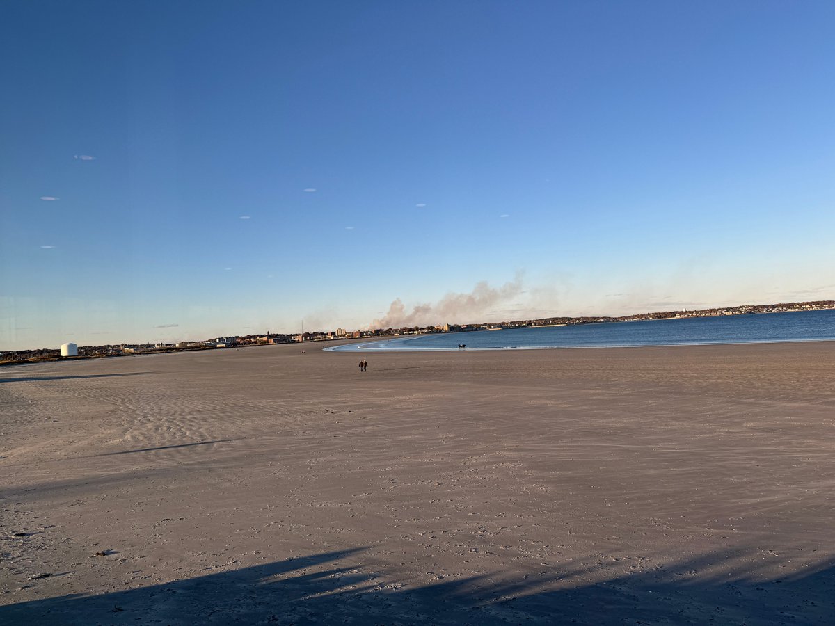 apschaefer's tweet photo. Billowing smoke could be seen from the Highland Ave from all the way out at Nahant Beach.  We watched from miles away as a helicopter did its best to dump water on the blaze. https://t.co/nv9u5udQKy