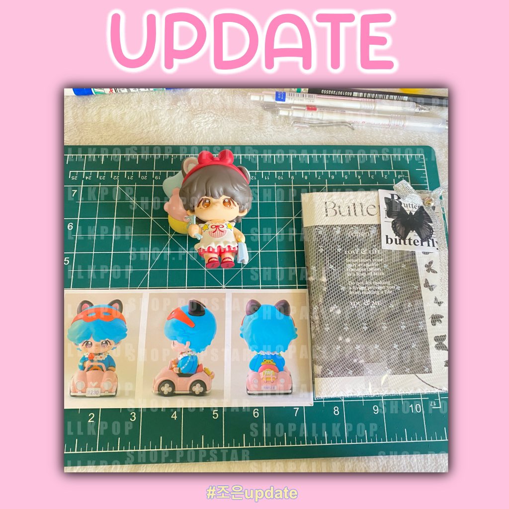KpoppOfficial's tweet photo. #조은update 

🔗เช็คสถานะสินค้า : https://t.co/u7OfWvsb8K

🛒Figure Taehyung Bar version 2 (โบว์แดง) เข้าไทยแล้ว/เตรียมจัดส่ง

🛫สินค้าส่งกลับไทย 30/09/2024

🛬สินค้าเข้าไทย 27/10/2024 

🚚 เตรียมส่งในไทย 30/10/2024

#ตลาดนัดบังทัน https://t.co/ZJqAqiRSSu