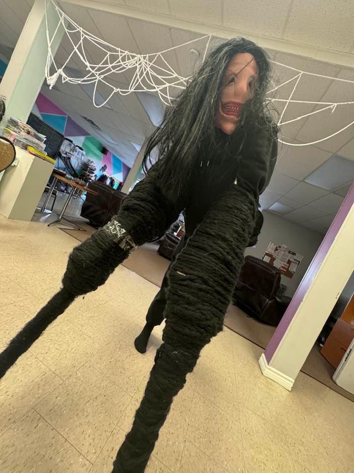 Open at 2:30pm for drop in fun, SPOOKY HALLOWEEN FUN, homework help, space to do your own thing, and it’s Cooking and Dinner Night!

#orillia #youth #orilliayouthcentre #monday #dinner #cooking #homeworkhelp #dropin #joinus #october #halloween