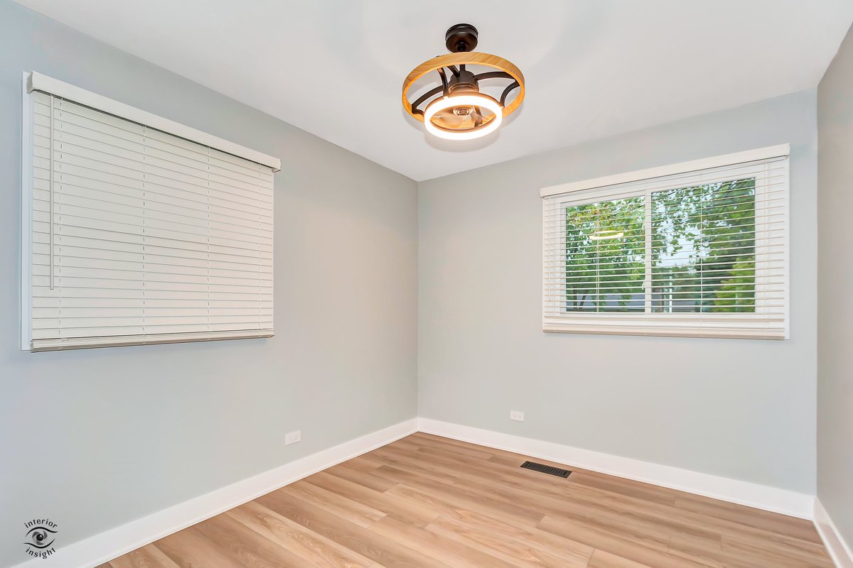 RestoreChicago's tweet image. Experiencing a fire can be devastating. In the aftermath, it's crucial to make informed decisions when it comes to hiring a company to handle the restoration. We’ve been restoring homes for 40+ yrs. Trust Restore to rebuild your home.  #hoffmanestates #chicagoagent #chicagofire