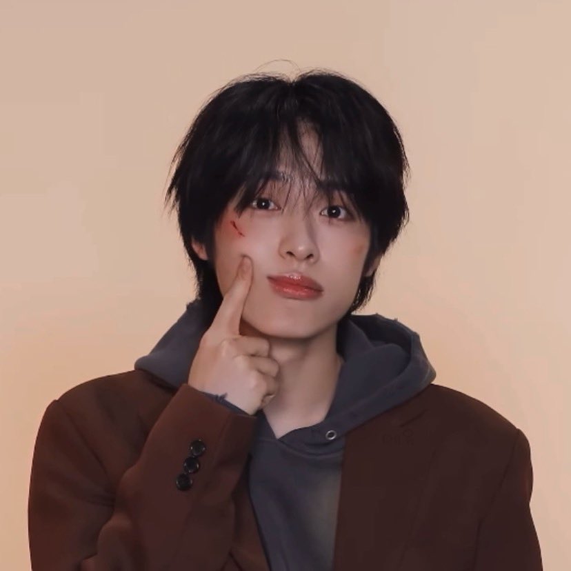 auxiyar's tweet image. 우리강아지아파요