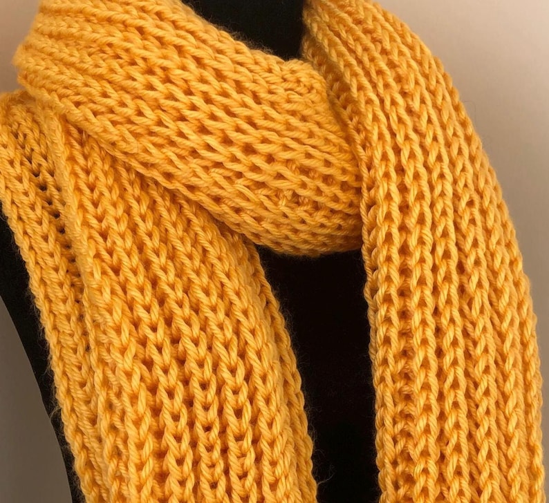 Yellow knitted warm scarf
etsy.com/listing/179414…
#mamboteam