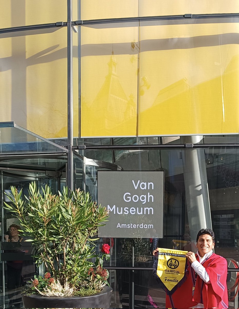 cchango's tweet image. 15 de Mayo in Amsterdam
🧠Met verstand en hart❤️
👨‍👩‍👧‍👦De Familie Coöperatie👨‍👩‍👧‍👦
🇪🇨Quito-Latacunga-Ambato🇪🇨