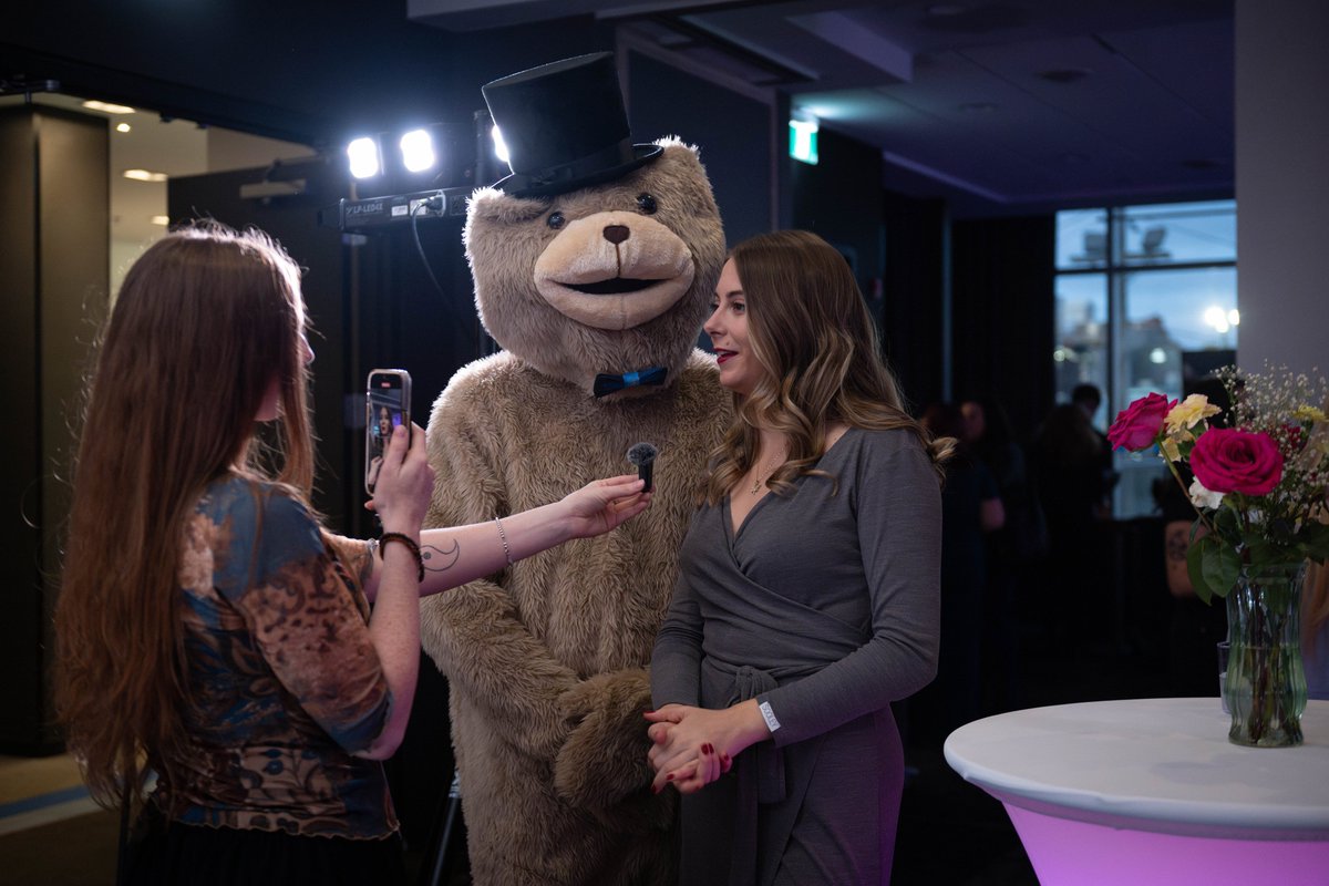 SJIWFF's tweet photo. ✨ #sjiwff35 day 5: our final day of the festival was one for the books (yep, that's a teddy bear wearing a top hat). 🎩

Check out all of the photos from that day, and the rest of the festival, via our Facebook page! https://t.co/vmqLBbK48X