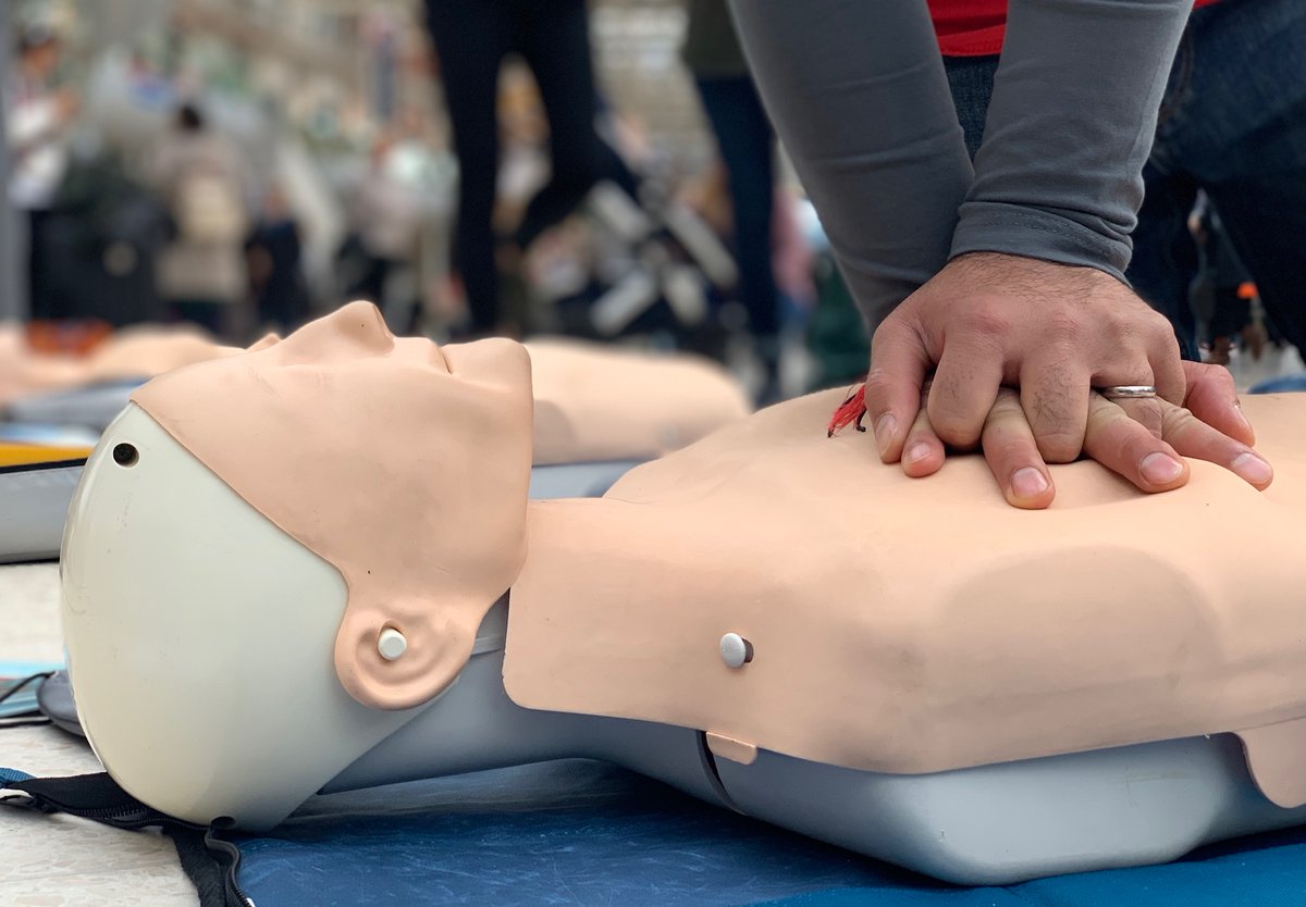 London Waterloo (@londonwaterloo) on Twitter photo Join <a href="/Ldn_Ambulance/">London Ambulance Service</a> at the station today for free CPR and defibrillator training until 15:00 Join <a href="/Ldn_Ambulance/">London Ambulance Service</a> at the station today for free CPR and defibrillator training until 15:00