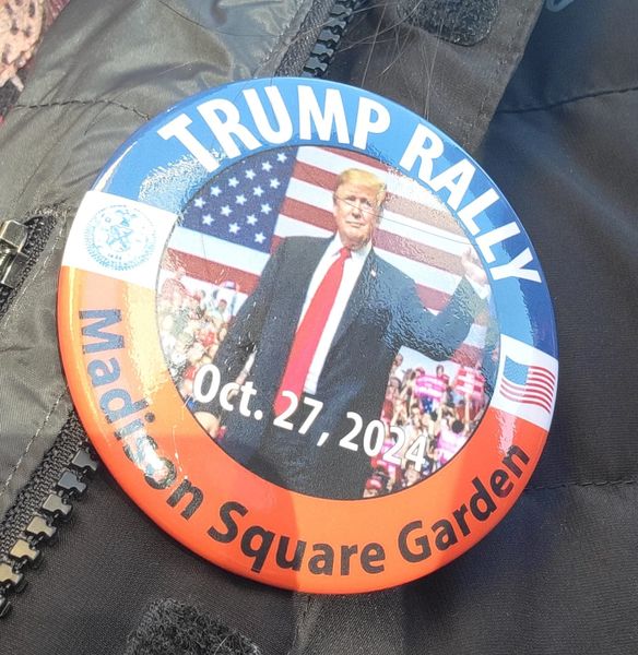 beachbaubles's tweet image. Not sure where the #NaziRally was at, but I went to a nice Garden Party, and it was AWESOME!!!!!