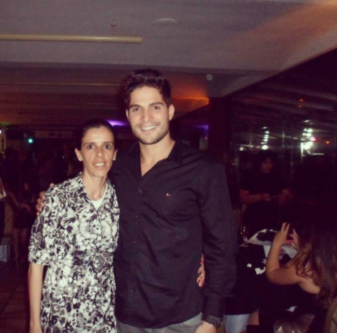 <a href="/AndreMOficial/">André Martinelli 🤴🏻</a> Bom dia <a href="/AndreMOficial/">André Martinelli 🤴🏻</a> essa é diretamente do RJ primeira vez que sai de SP foi no lançamento do seu site em 2013. 🙏🏼♥️