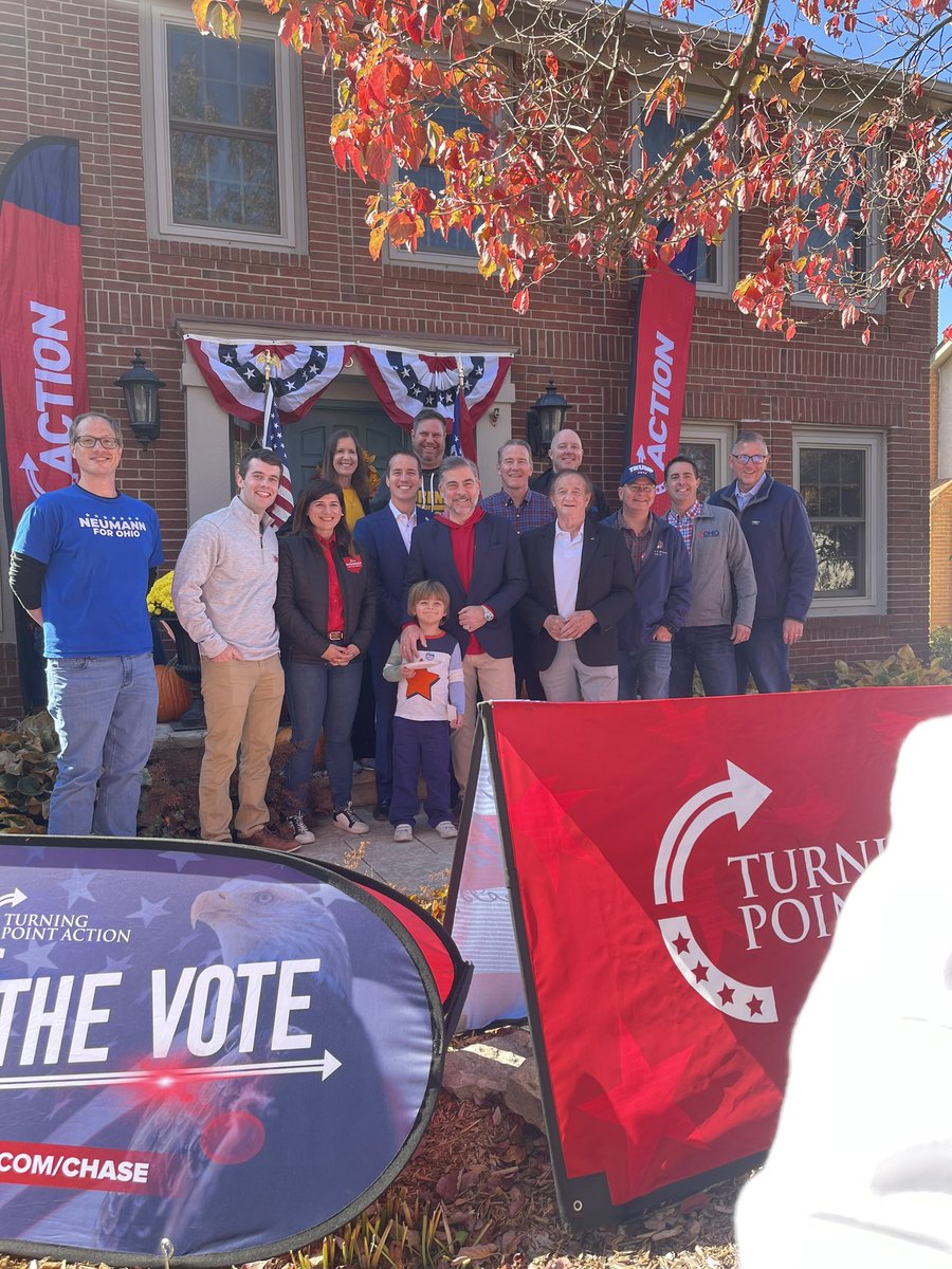 Meredith4OH's tweet image. Bernie, Besa and Best Candidates in Franklin and Delaware counties!! 8 days left to make the heart of Ohio RED! #TeamMoreno, #SharrahforSenate, #FranklinCountyGOP