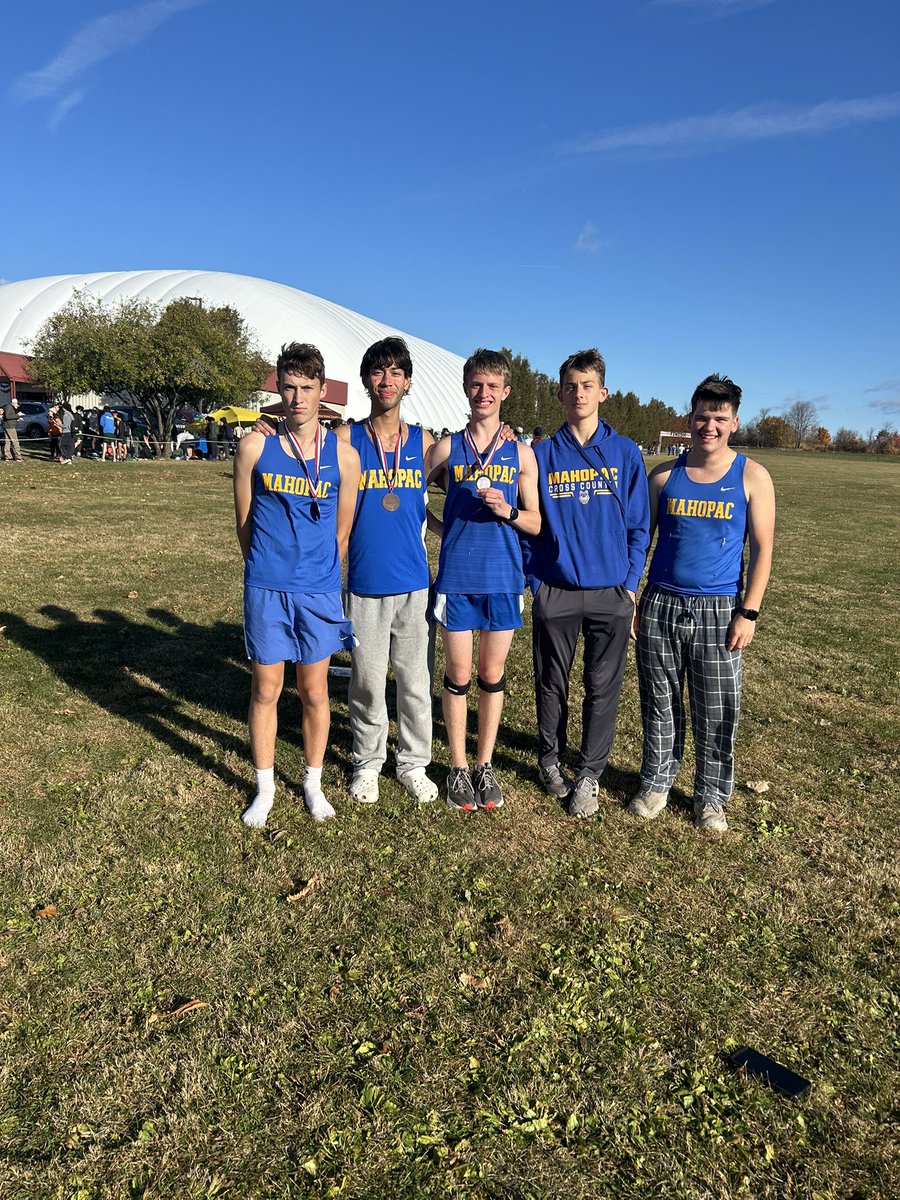 Mahopac XC tweet media
