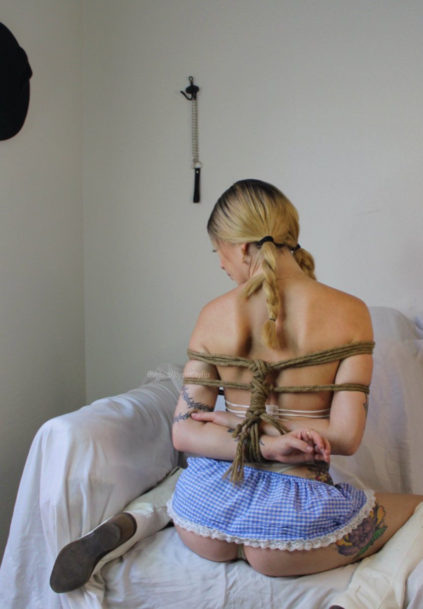 Tied up &amp; made to be his fuckdoll🤤 https://t.co/5hRLD9qYtg