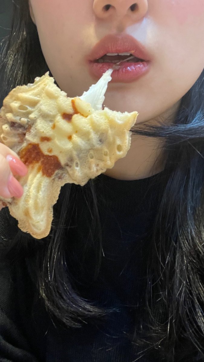 ul122_0's tweet photo. 붕어빵의 계절,,  #섹트 #맘눌뎀 https://t.co/iyLcbND4NJ