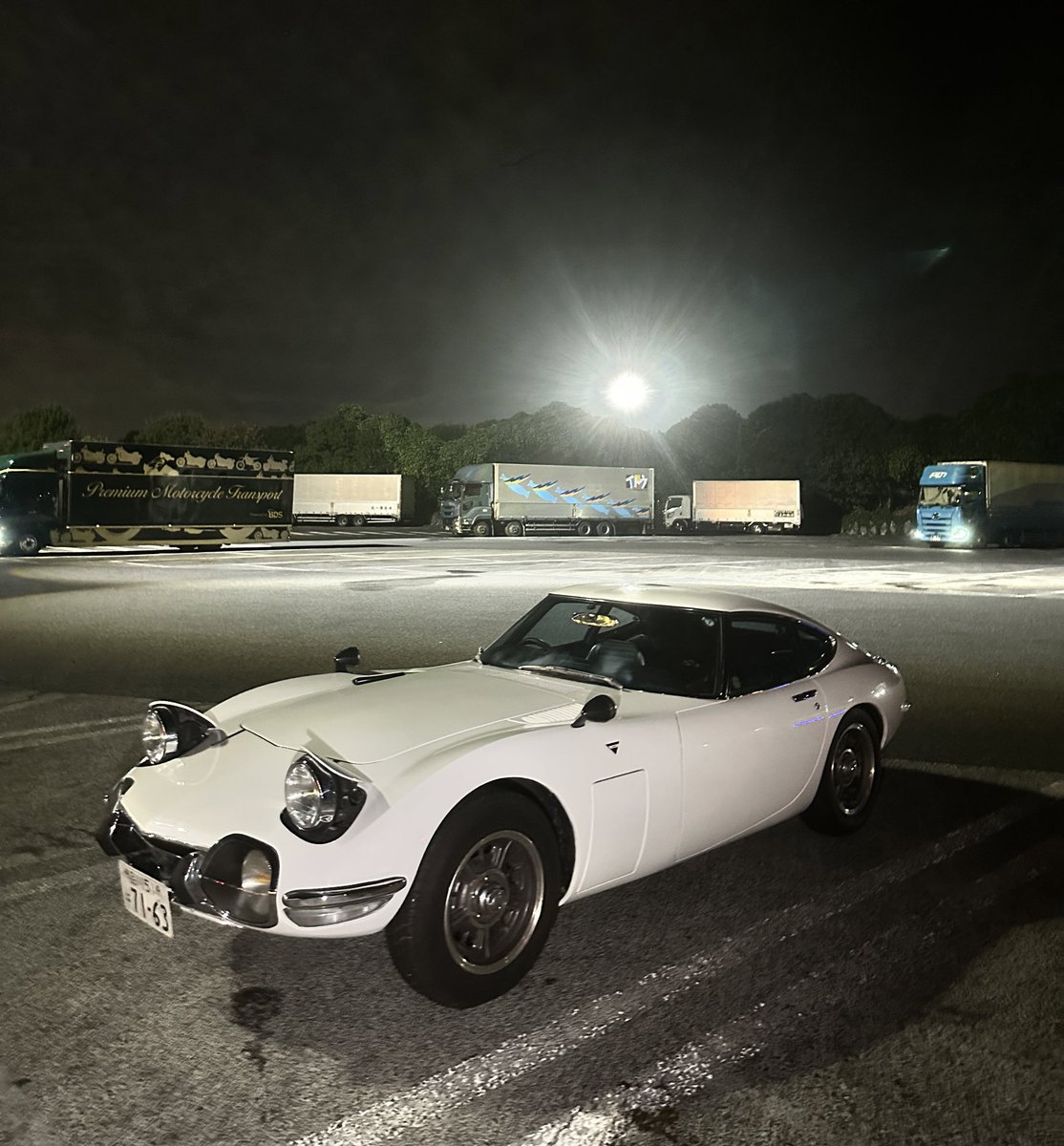 jahrree's tweet image. what y’all know about this