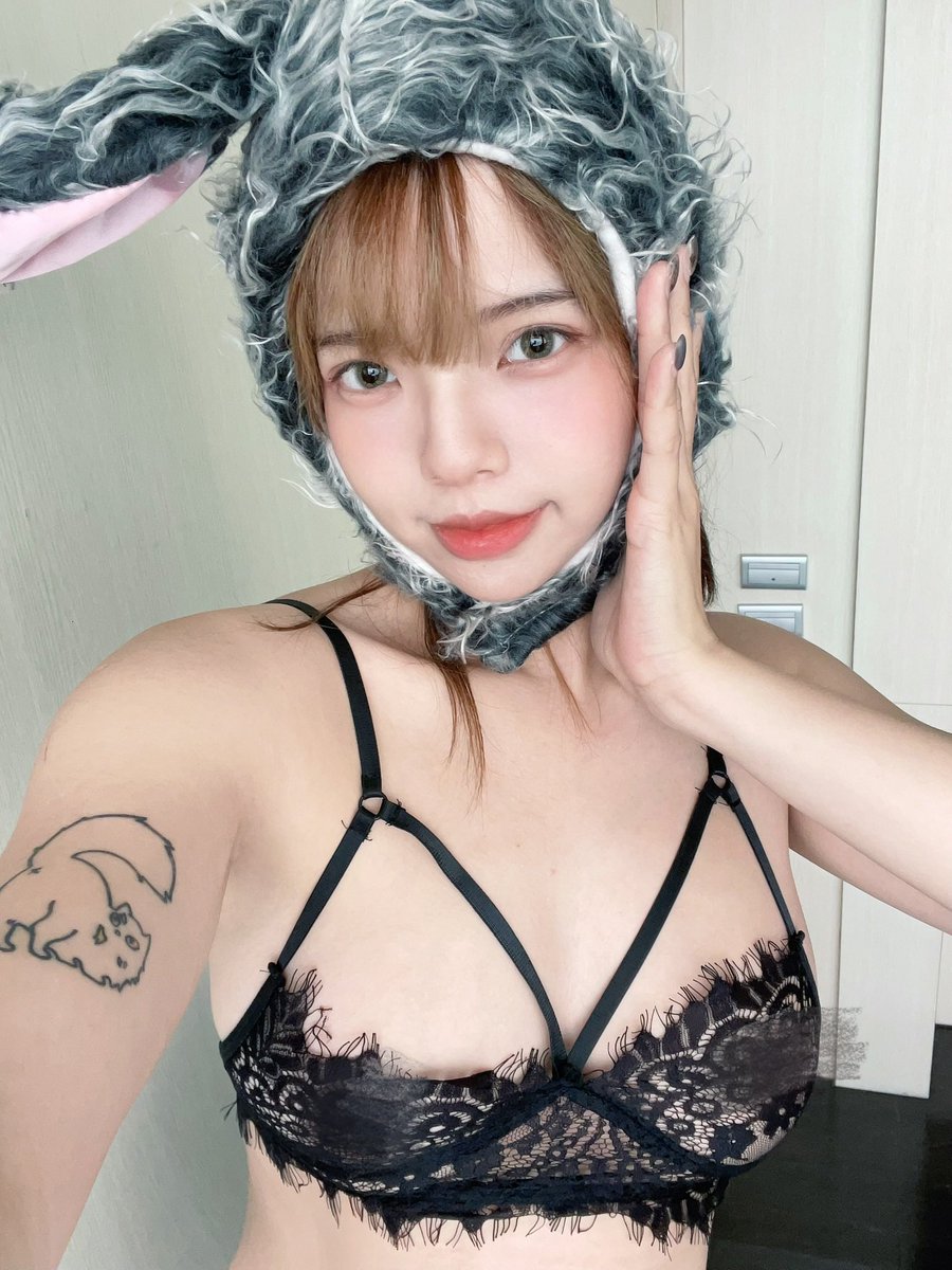 一隻灰兔ㄗ https://t.co/G5dcon2eYQ