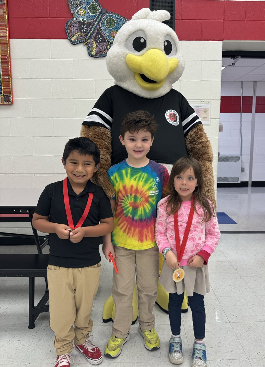 Congratulations to our award winners at our Character Ed. Assembly! 🏅<a href="/misshalpinrbps/">Miss Halpin</a> <a href="/pmcollins04/">Paula Collins</a> <a href="/rbpsEAGLES/">Red Bank Primary</a> #RBBisBIA