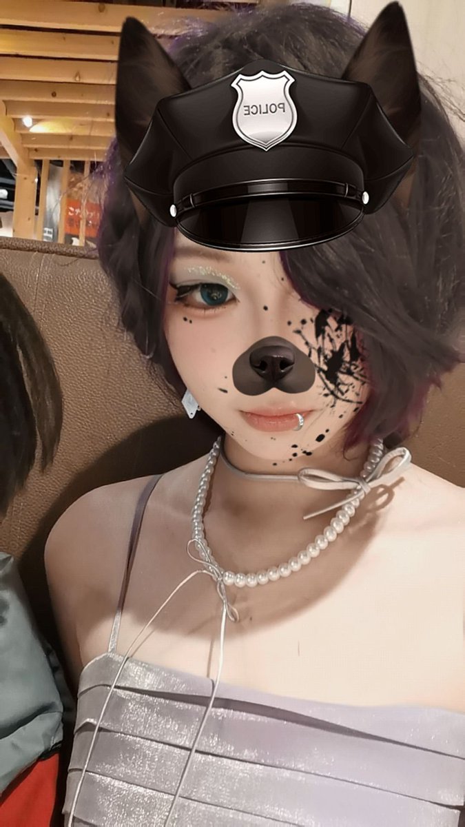Z_970617's tweet photo. 其实不是 #珍奇 ，是警犬 https://t.co/L8LyQO4FwW