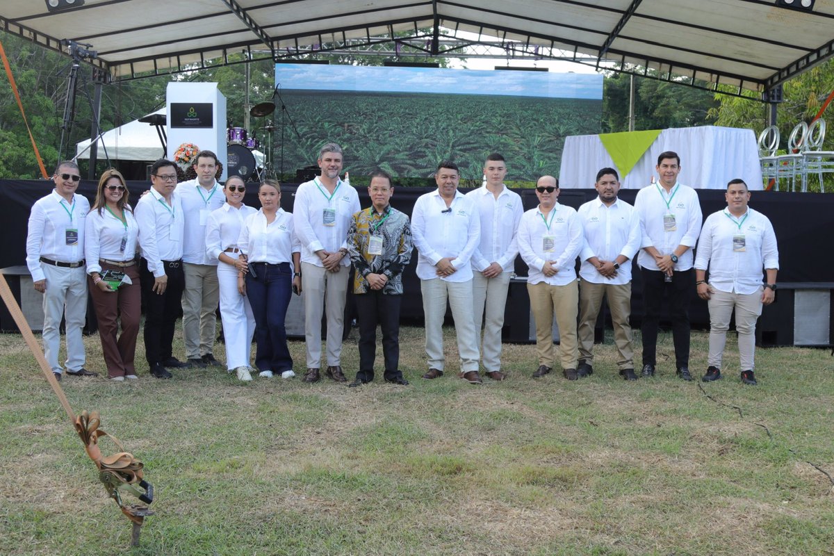 RefinorteNS's tweet photo. En Norte de Santander ya se puso la primera piedra de lo que será el complejo agroindustrial integrado más moderno de Latinoamérica, Refinorte. En el evento se reunieron más de 2000 personas provenientes de Cúcuta, Bogotá y del Catatumbo. #refinorte #NorteDeSantander https://t.co/DzYvVDh4wc