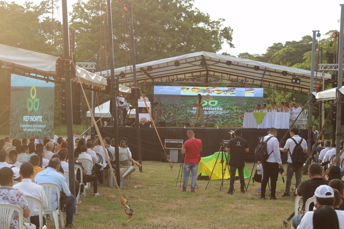 RefinorteNS's tweet photo. En Norte de Santander ya se puso la primera piedra de lo que será el complejo agroindustrial integrado más moderno de Latinoamérica, Refinorte. En el evento se reunieron más de 2000 personas provenientes de Cúcuta, Bogotá y del Catatumbo. #refinorte #NorteDeSantander https://t.co/DzYvVDh4wc