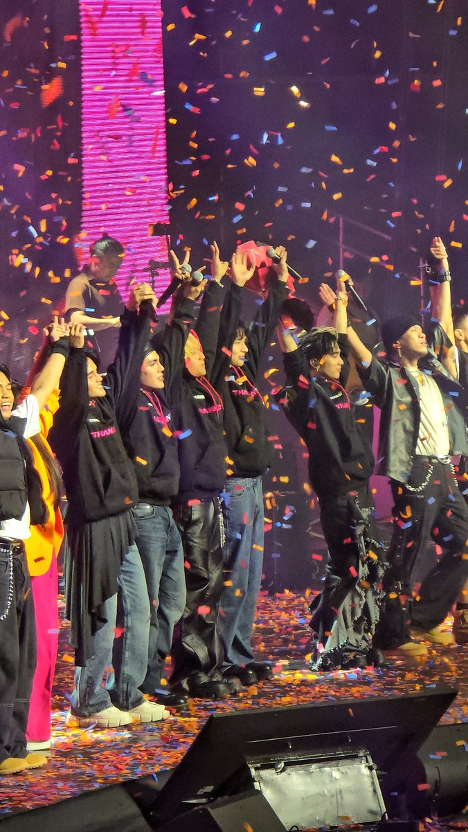 philconcerts's tweet photo. .@SB19Official celebrates #SB19DunkinPHThanksgiVIng showcasing their growth and impact as artists. Their journey has inspired many fans and aspiring musicians in the Philippines and beyond, highlighting the map of P-pop on a global stage.

Special thanks to ninang @dunkinph https://t.co/G4wrv0EmzC