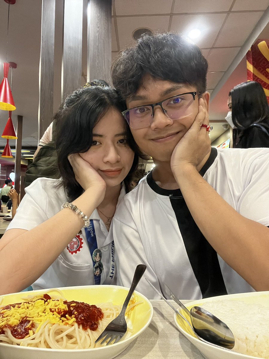 trisjayco's tweet photo. Happy 1st Anniversary to my fave kaaway, my wife, my bebi @Thundermel0n 🥰🤍 1 year na nakalipas and fresh pa rin sakin yung araw na naging official tayo 🫶

Thank you for the 365 days being with you! Cheers to more years full of unconditional love and care. I love you always 😘 https://t.co/mA0IeO6VlO