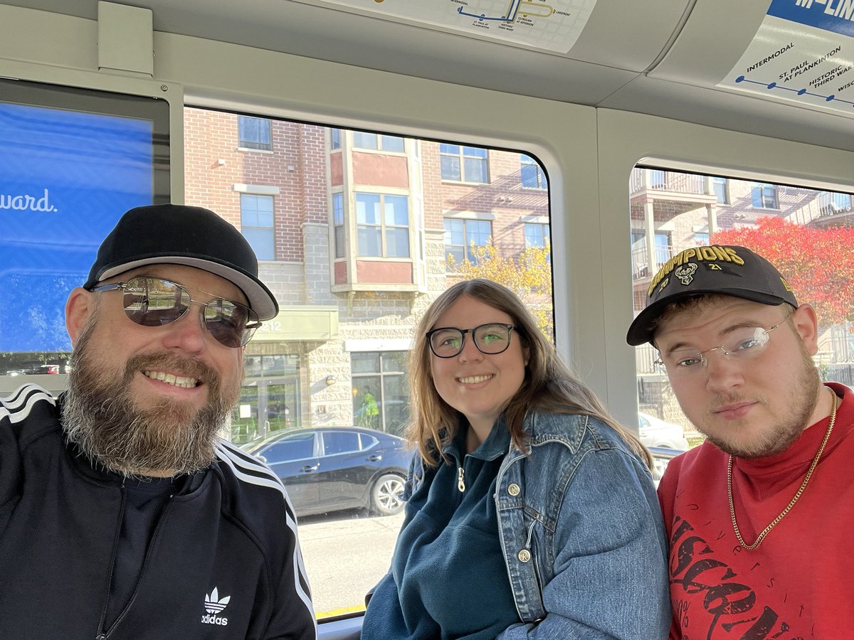 mpsimon's tweet photo. Morning breakie trip
@One0Won @tequilakaylee #mke https://t.co/pukgujzmEM