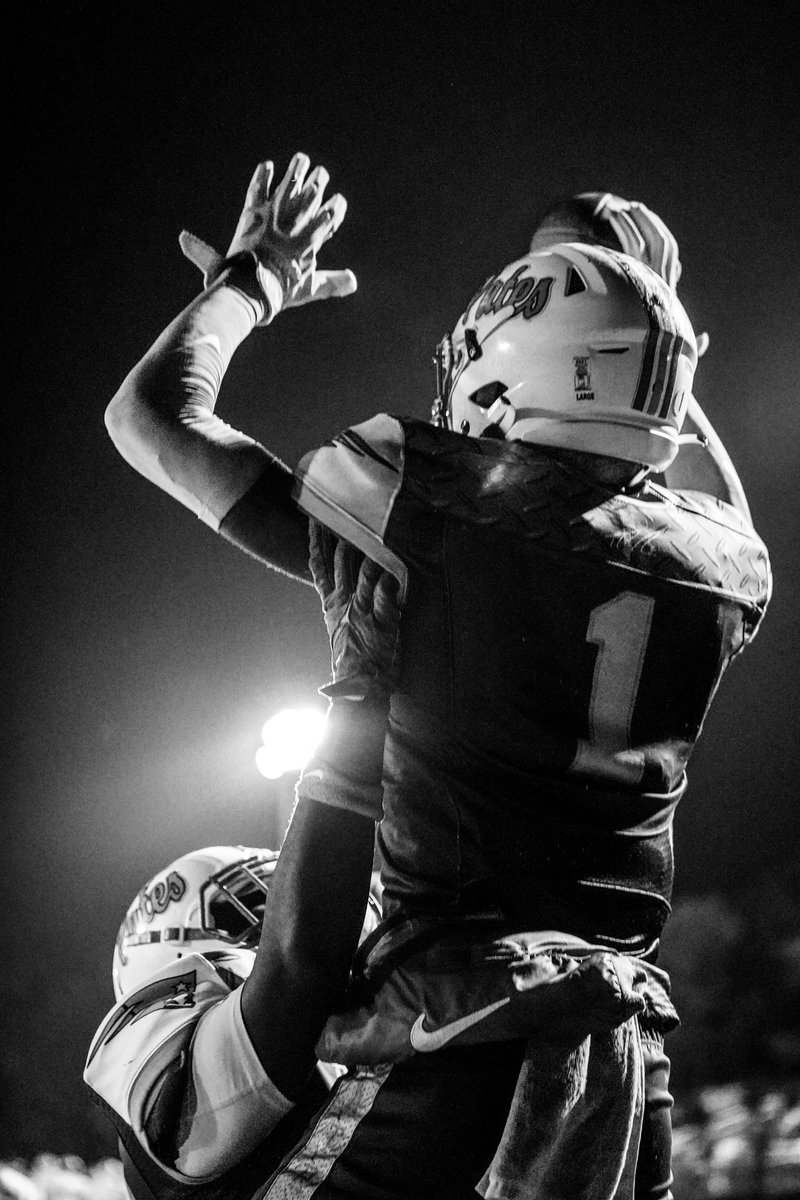 phatt_fields's tweet photo. Keep makin plays 🩸💕🦈
#humblebeast🎰
#Win5❤️‍🩹 https://t.co/f9TLxpz8Dv