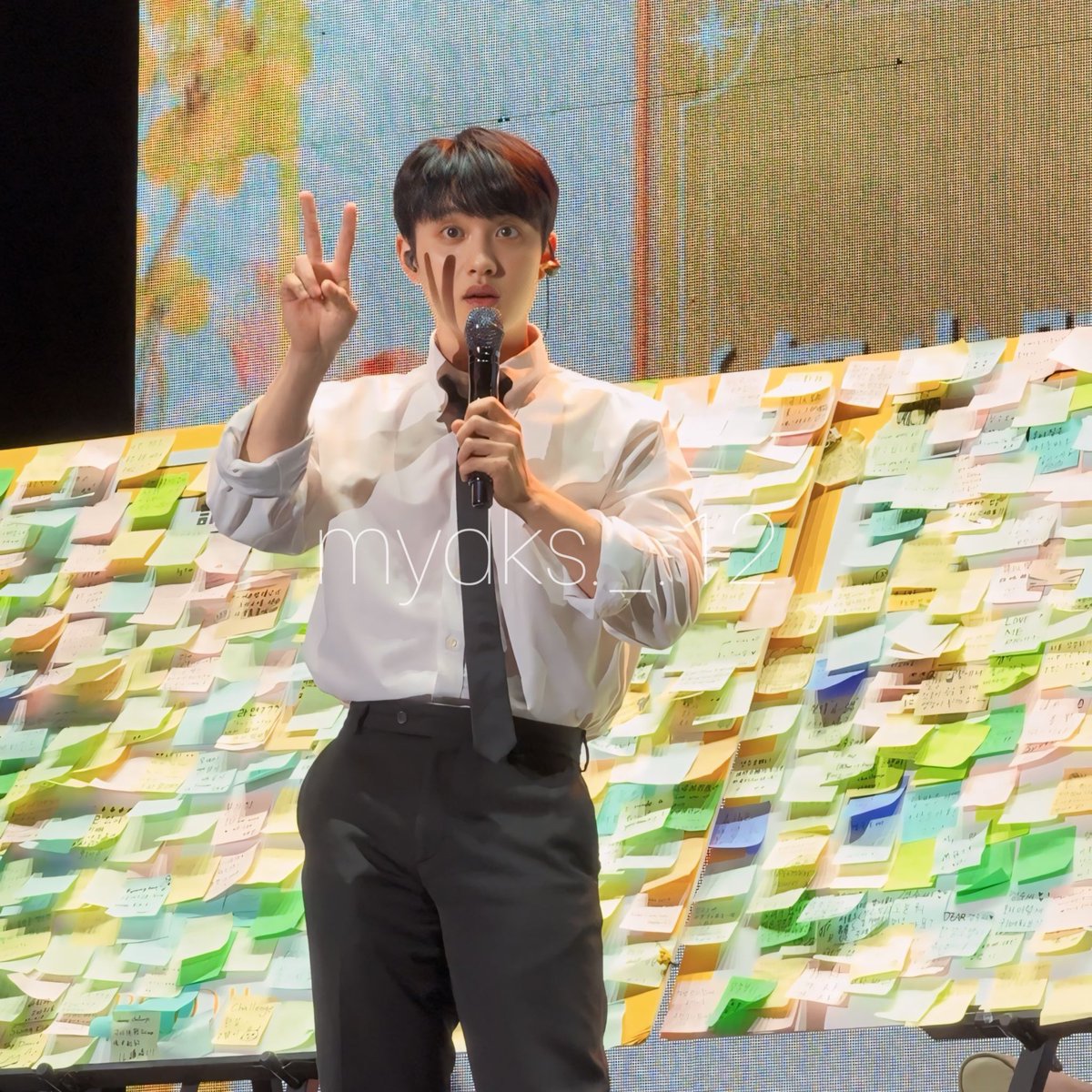 와 기방이형 저도 살다살다 
이렇게 귀여운 남자 처음 봅니다