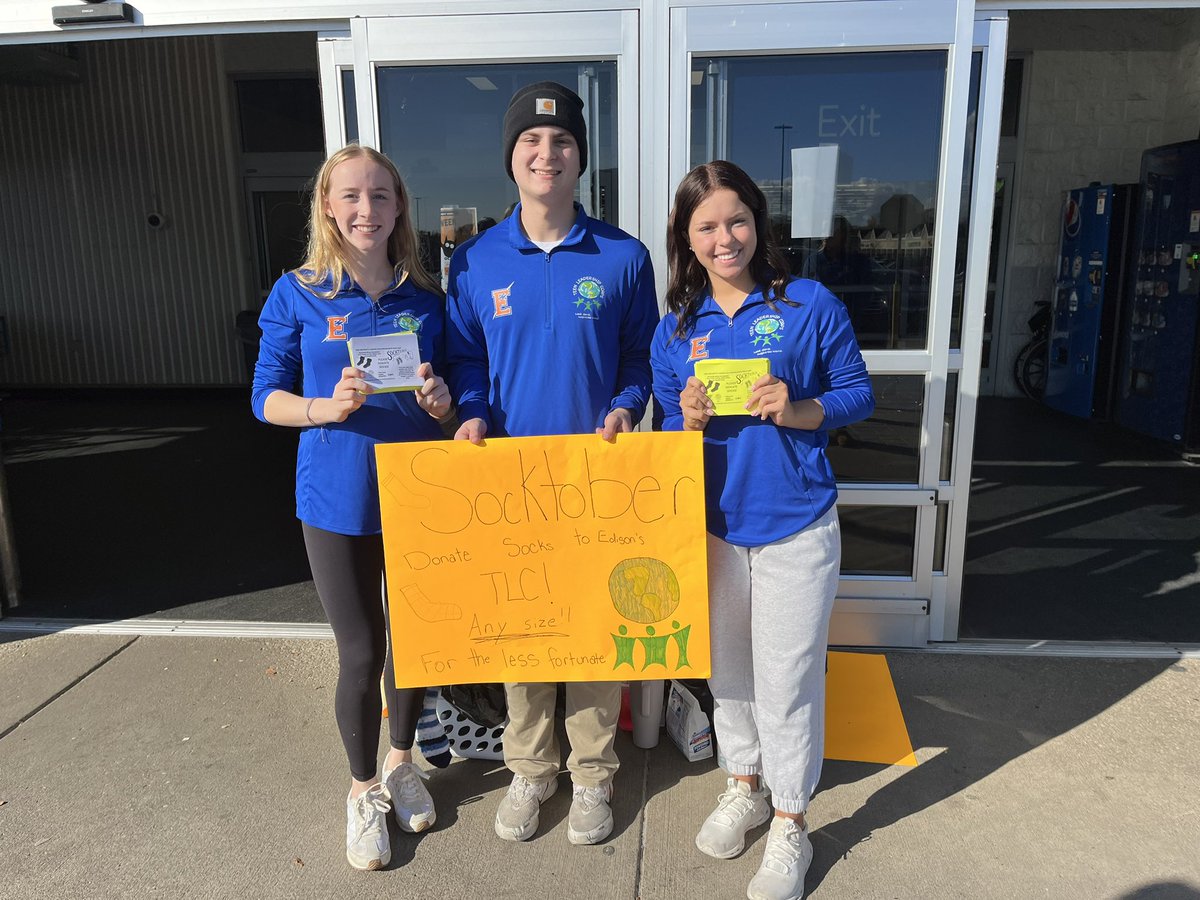 EdisonTLC's tweet image. 🧦 Help us make a difference this #Socktober! 🧦

Edison HS Teen Leadership Corps is collecting 4,000 pairs of socks for those in need. Drop by Walmart today or tomorrow from 9 AM - 1 PM, or bring donations to Edison HS.

Every pair counts! #EdisonTLC #GiveBack