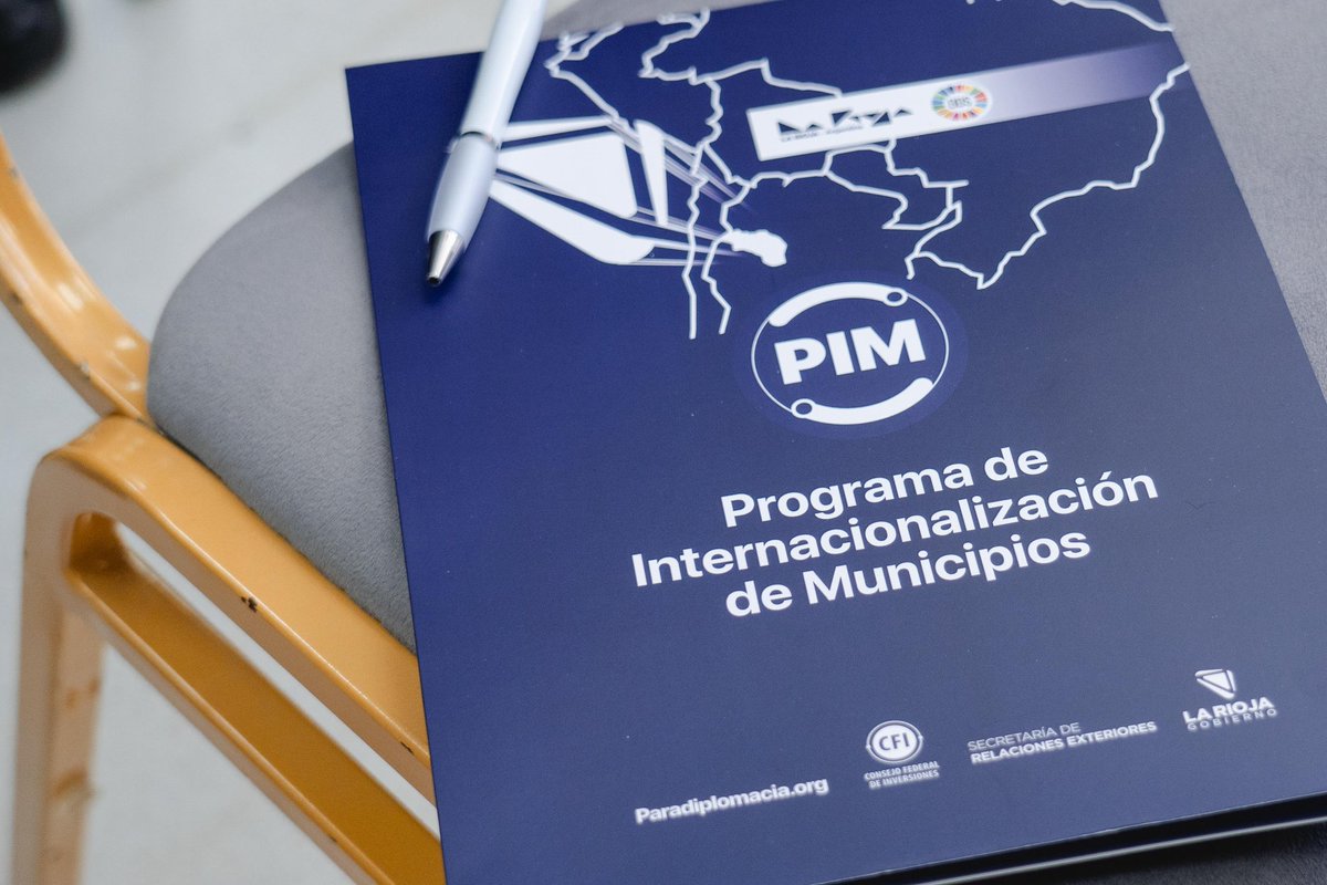 Paradiplomacia's tweet photo. Lanzamos el #PIM Programa de Internacionalización de Municipios en la Provincia de #LaRioja  junto a la Secretaria de Relaciones Exteriores @GobDeLaRioja y el @CFI_Argentina 🇦🇷 un caso inédito de Paradiplomacia descentralizada en LATAM 
Va hilo🧵👇🏼 https://t.co/mB1RcBMEA6