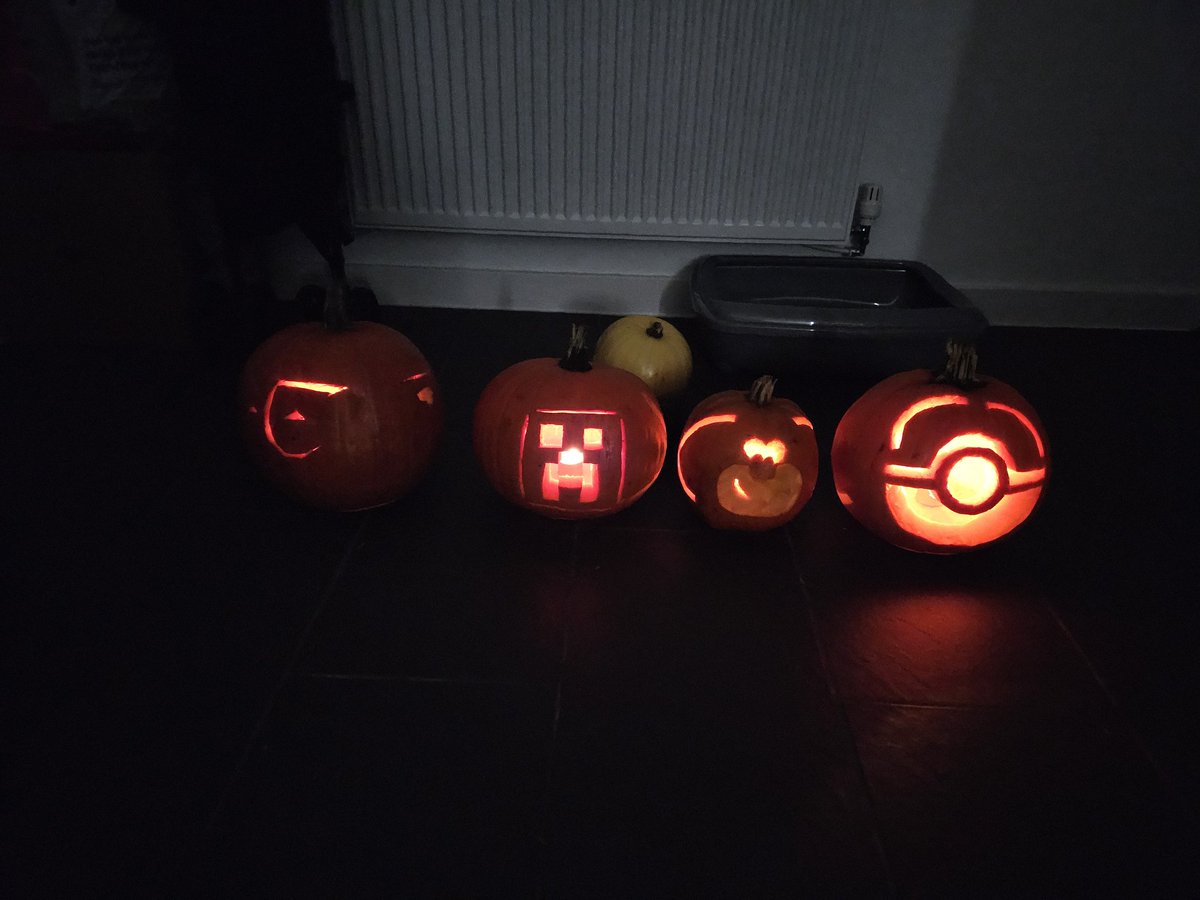 Vulpix2108's tweet image. Pumpkins done 🎃