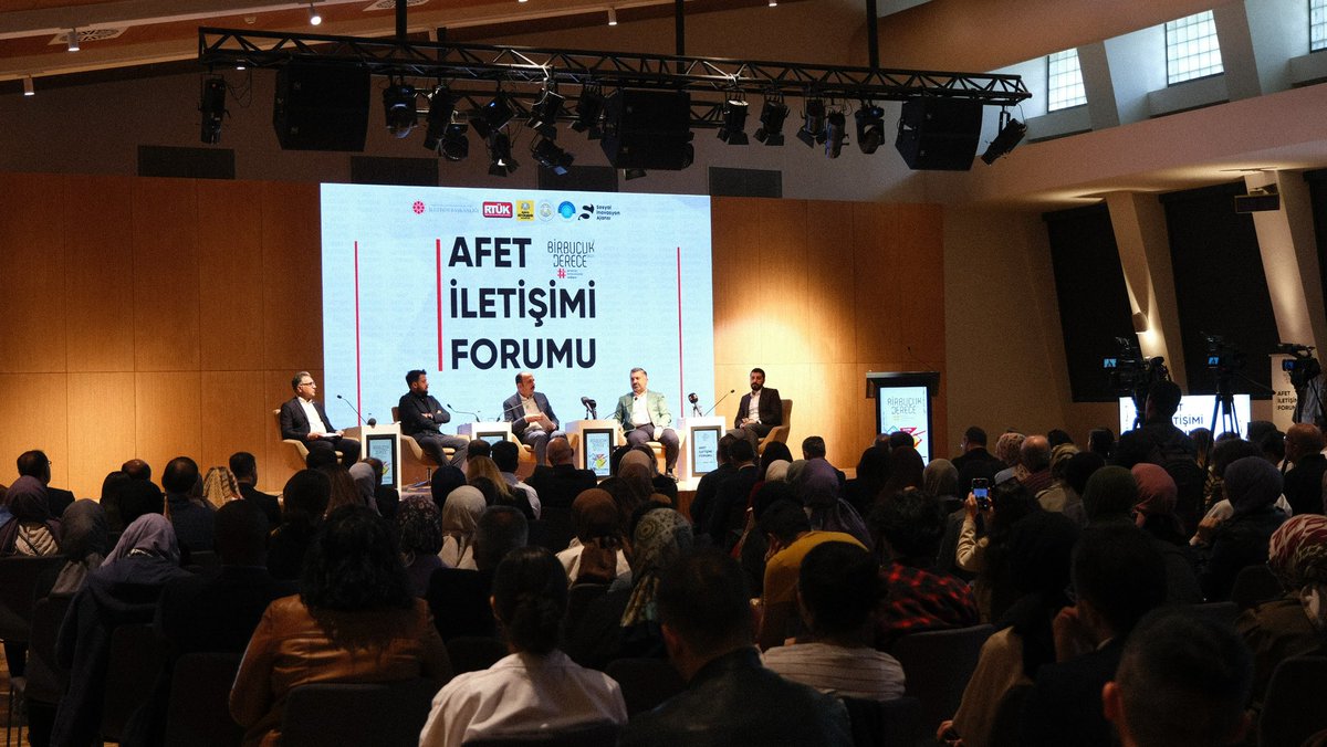 SİA Sosyal İnovasyon Ajansı’mızın 4. kuruluş yılında birbirinden değerli projelere imza atan genç arkadaşlarımı tebrik ediyorum. 

Ülkemiz ve şehrimiz için üreten tüm gençlerimizin emeğine sağlık.