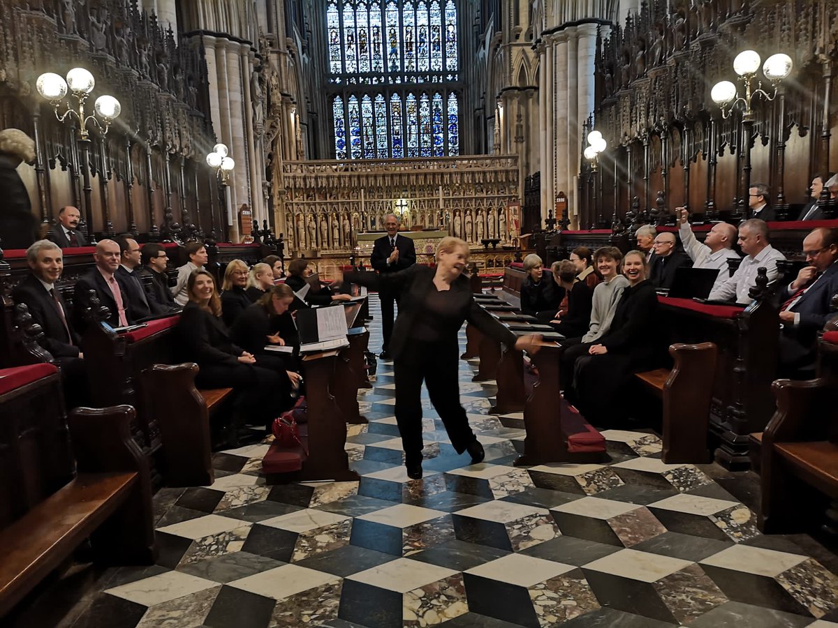 ClcChoir's tweet photo. Prepping for Evensong at Beverley Minster. High spirits and higher notes! https://t.co/vZoYGtTfLv